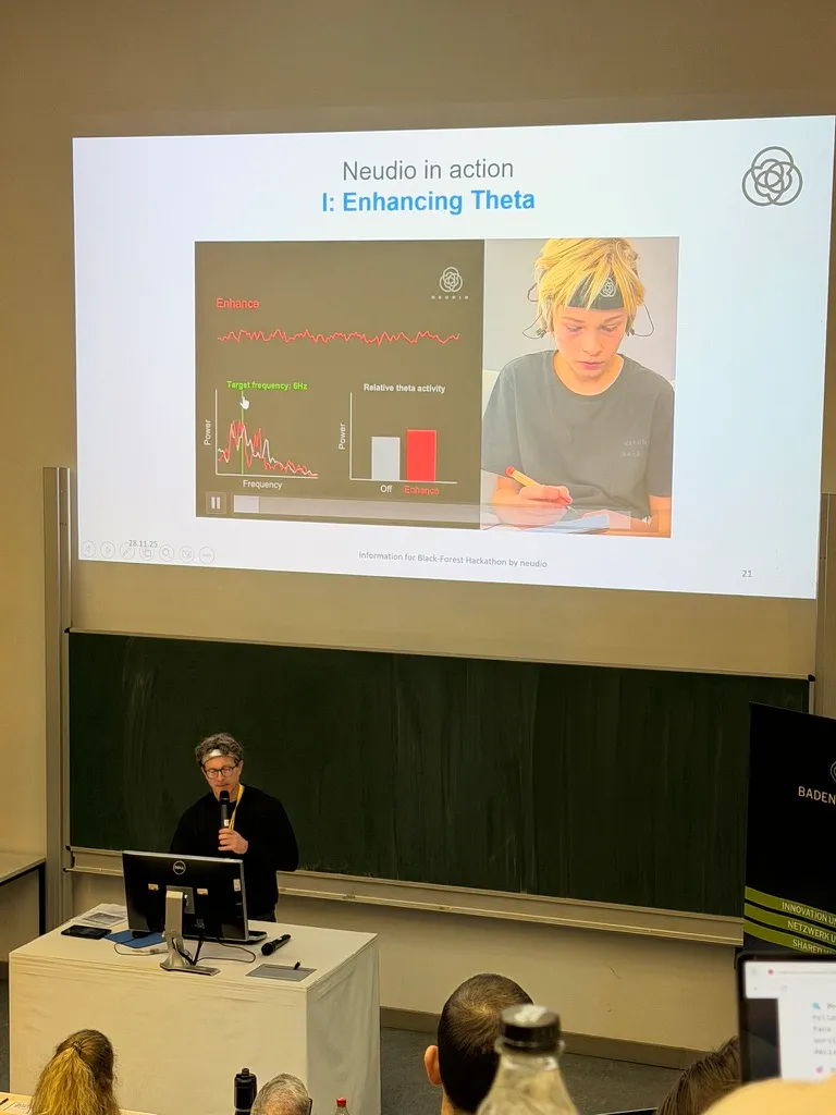 Challenge presentation by neudio in the lecture hall